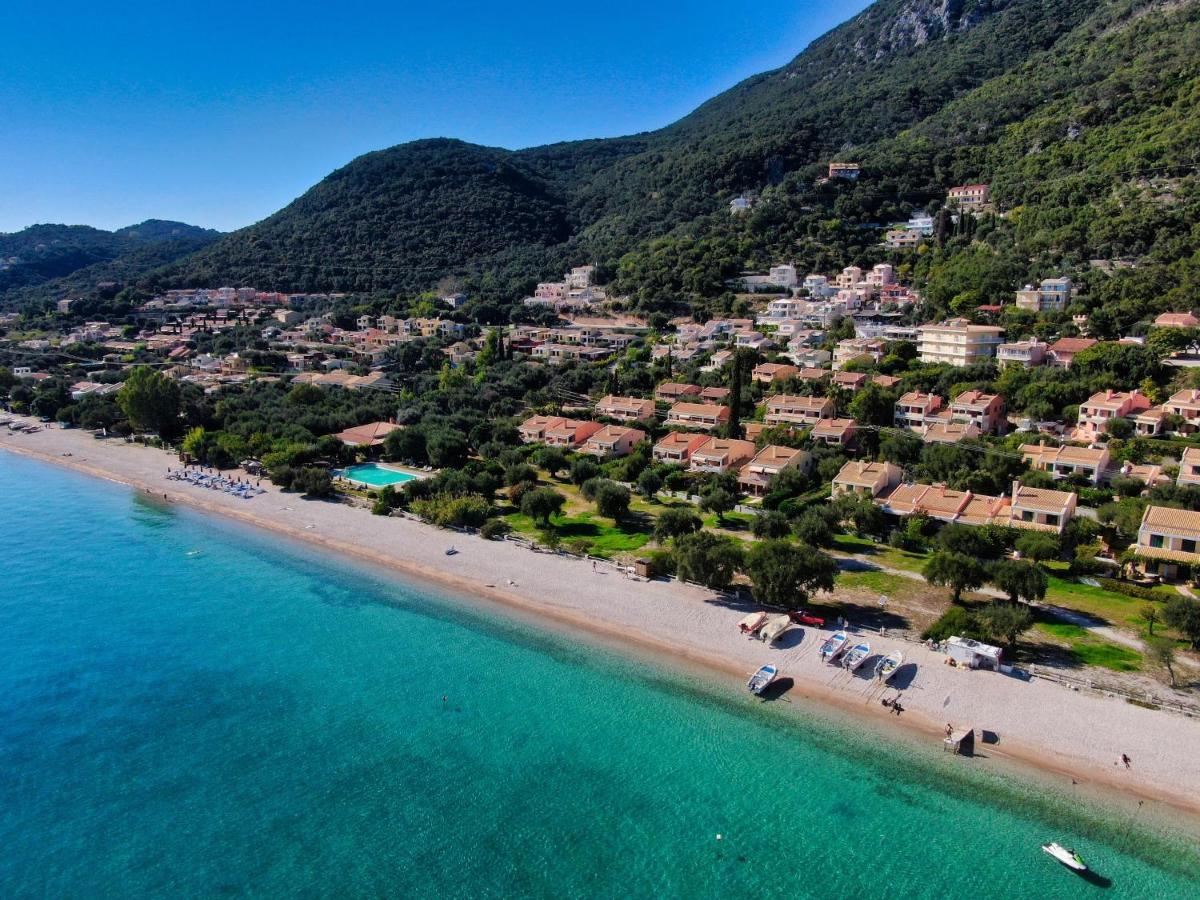 Pebbles And Sea At Barbati With Shared Pool Apartman Kültér fotó